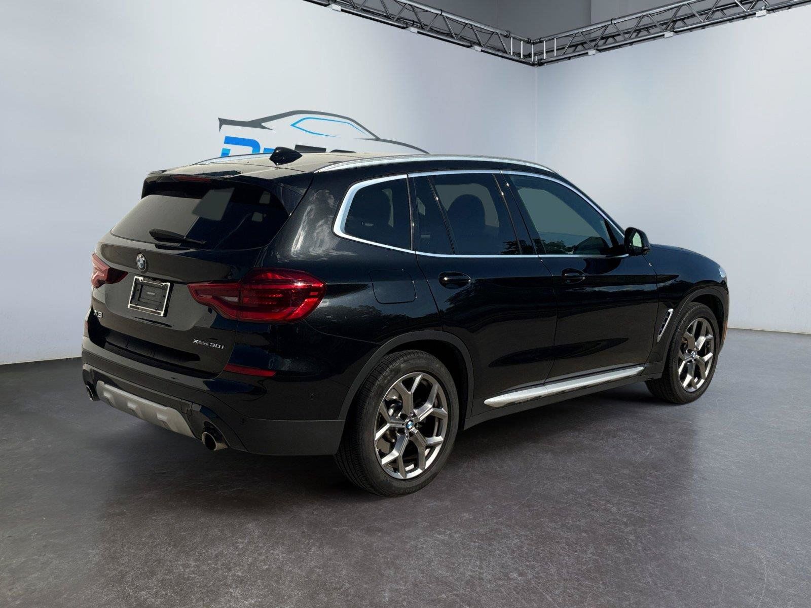 Used 2021 BMW X3 xDrive30i w/ Premium Package AWD/4WD image 3
