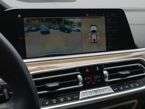 Used 2022 BMW X5 xDrive40i w/ Executive Package AWD/4WD image 12