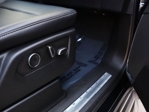 Used 2021 Cadillac Escalade ESV Luxury image 36