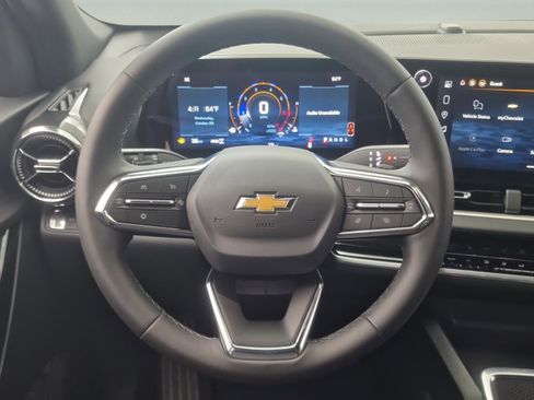 New 2026 Chevrolet Equinox LT w/ Convenience Package II image 11