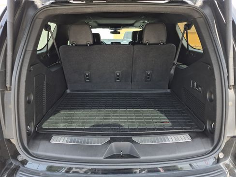 Used 2022 Chevrolet Suburban Premier w/ Max Trailering Package AWD/4WD image 9