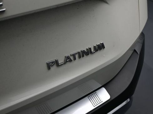 Used 2023 Nissan Rogue Platinum w/ Platinum Premium Package FWD image 13
