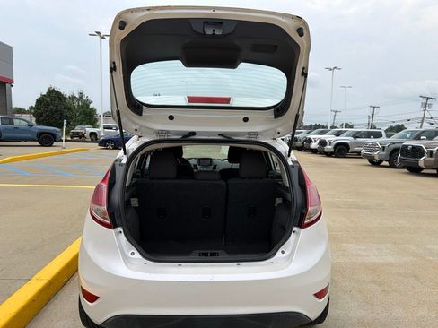 Used 2016 Ford Fiesta SE w/ Equipment Group 201A FWD image 9