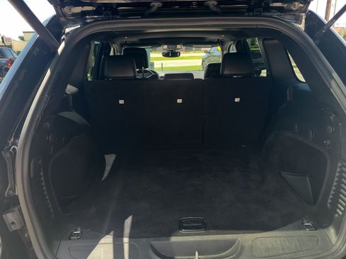 Used 2020 Jeep Grand Cherokee Limited AWD/4WD image 9