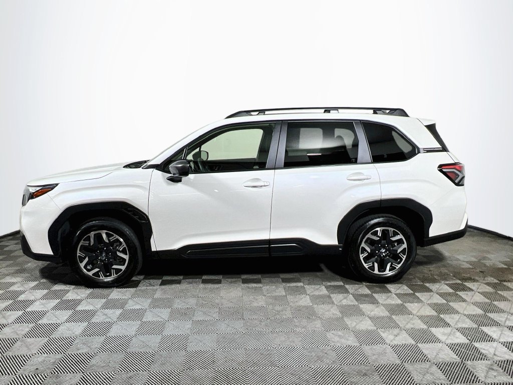 Certified 2025 Subaru Forester Premium AWD/4WD image 4