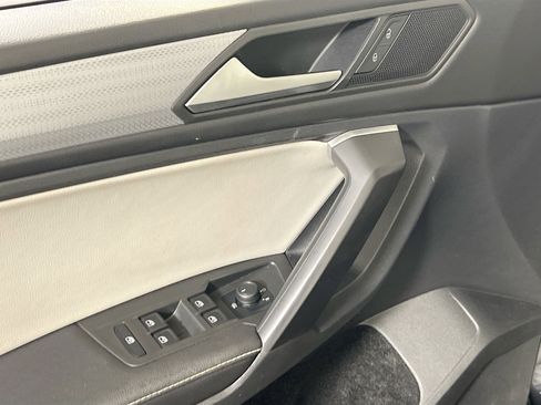 Used 2023 Volkswagen Tiguan S image 17