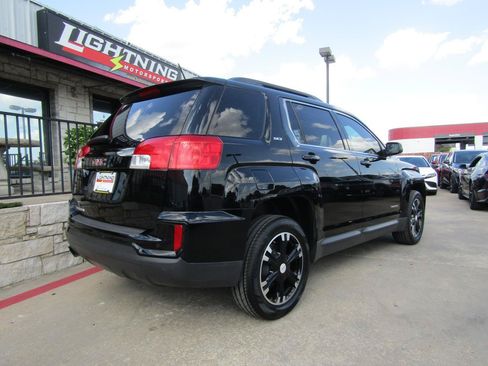 Used 2017 GMC Terrain SLT w/ Driver Alert Package I FWD image 4