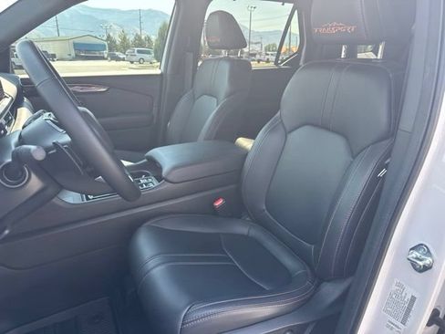Certified 2025 Honda Pilot TrailSport image 15