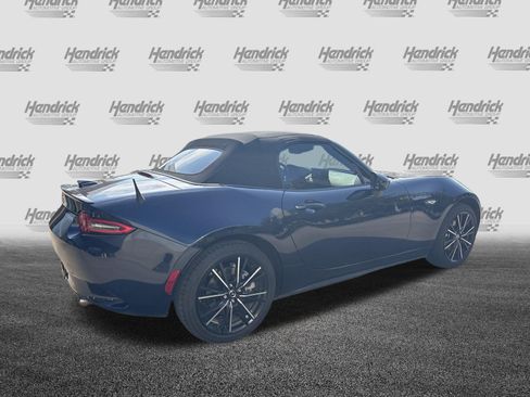 Used 2025 MAZDA MX-5 Miata Grand Touring w/ Weather Package RWD image 10