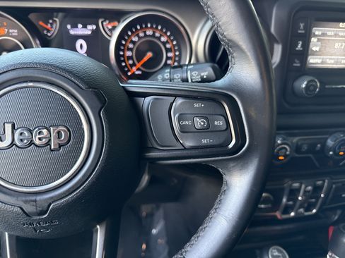 Used 2019 Jeep Wrangler Unlimited Sport S AWD/4WD image 27