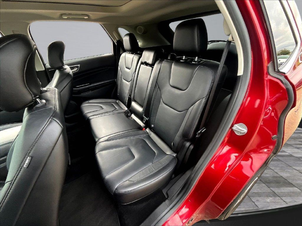 Used 2015 Ford Edge Titanium w/ Equipment Group 301A AWD/4WD image 24