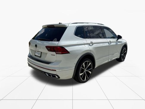 Used 2022 Volkswagen Tiguan SEL R-Line AWD/4WD image 8