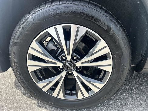 Used 2023 Nissan Rogue SV w/ SV Premium B Package image 11