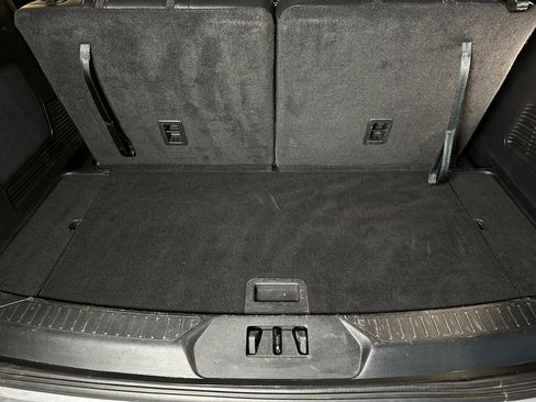 Used 2023 Ford Explorer Limited image 24