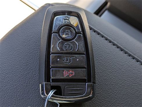 New 2025 Lincoln Navigator Reserve w/ Jet Appearance Package image 29