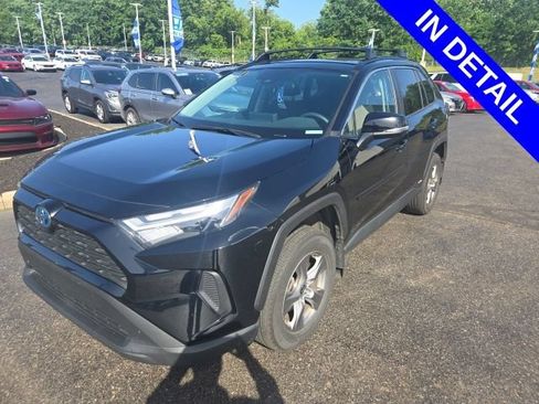 Used 2024 Toyota RAV4 XLE w/ Convenience Package AWD/4WD image 2