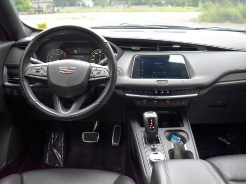 Used 2019 Cadillac XT4 Sport AWD/4WD image 14