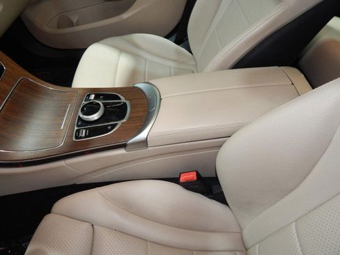 Used 2020 Mercedes-Benz C 300 4MATIC Sedan w/ Premium Package image 20