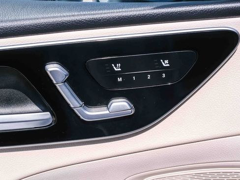 Used 2023 Mercedes-Benz C 300 Sedan image 23