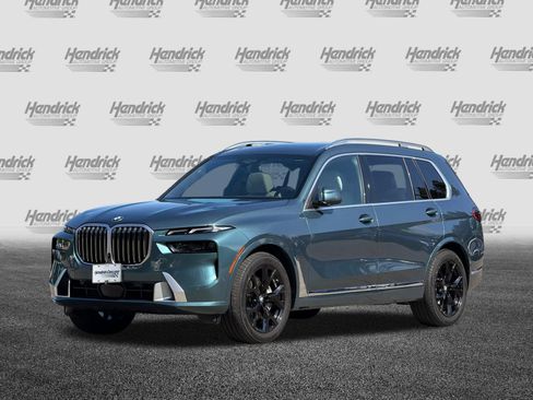Used 2025 BMW X7 xDrive40i AWD/4WD image 9