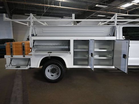 New 2026 Ford F450 XL w/ XL Chrome Package RWD image 12