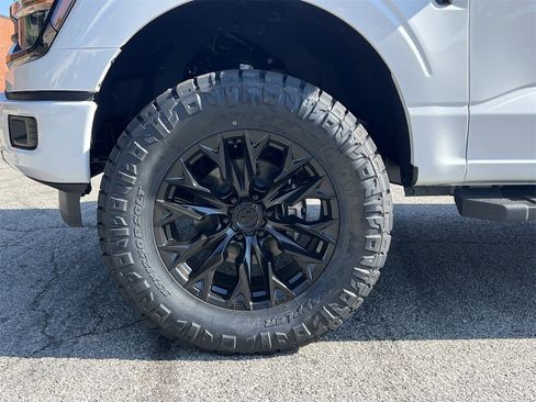 New 2025 Ford F150 XLT w/ Equipment Group 302A MID image 33