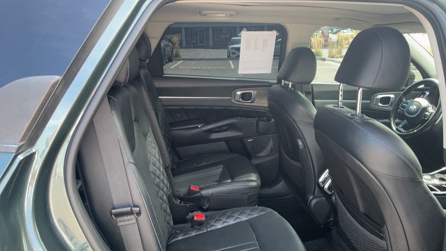 Used 2021 Kia Sorento SX Prestige AWD/4WD image 36