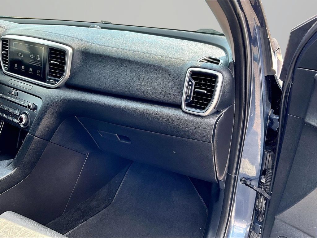 Used 2020 Kia Sportage LX FWD image 18
