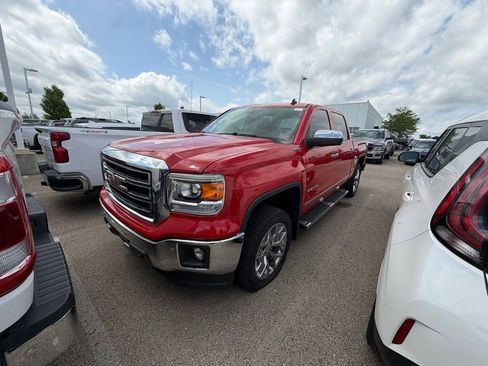 Used 2014 GMC Sierra 1500 SLT w/ SLT Crew Cab Value Package AWD/4WD image 3