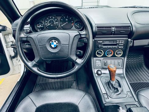 Used 1998 BMW Z3 2.8 RWD image 32