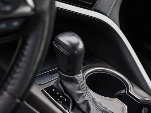 Used 2023 Toyota Camry SE image 22