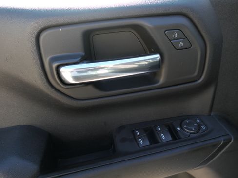 Used 2022 Chevrolet Silverado 1500 Custom w/ LPO, Dark Essentials Package RWD image 15