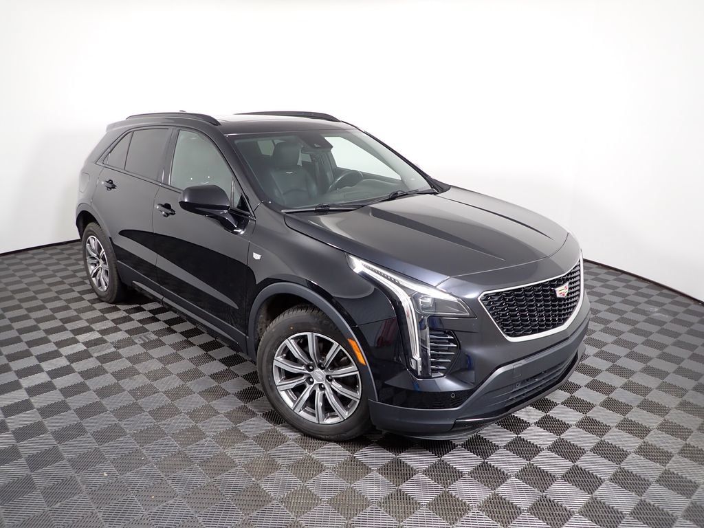 Used 2020 Cadillac XT4 Sport w/ Driver Awareness Package AWD/4WD image 9