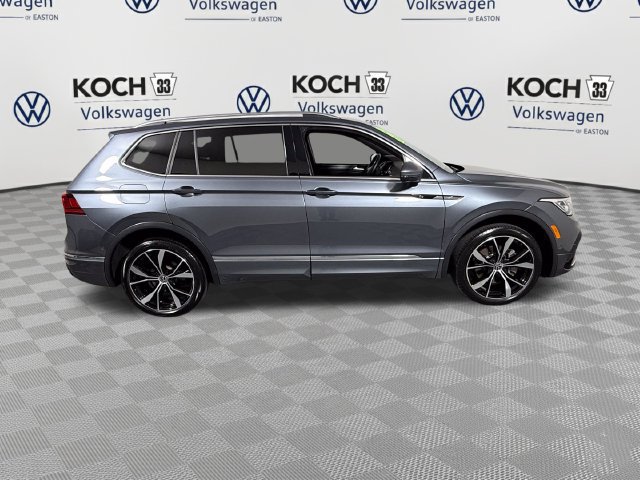 Certified 2023 Volkswagen Tiguan SEL R-Line AWD/4WD image 10