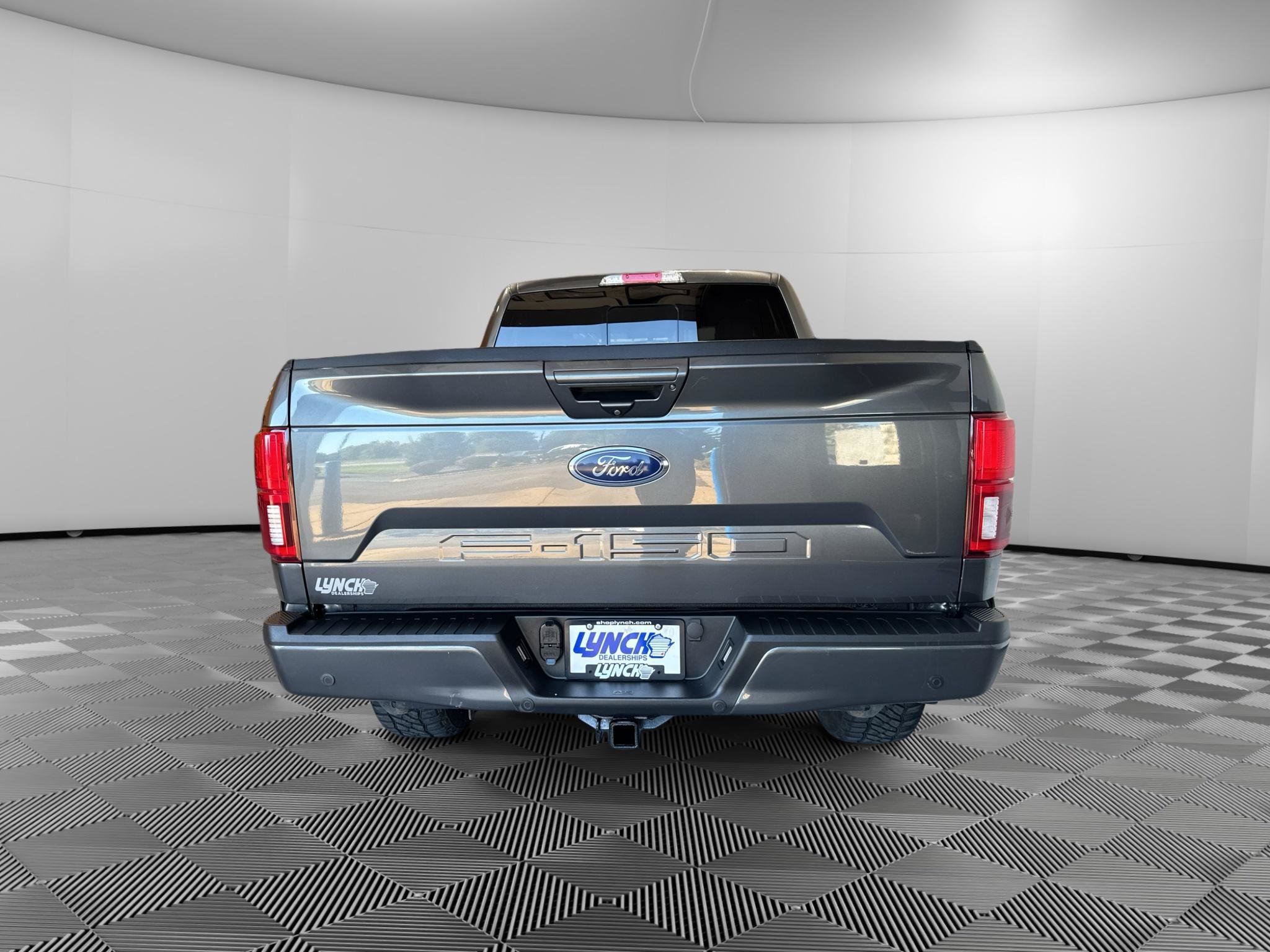 Used 2020 Ford F150 Lariat w/ Equipment Group 502A Luxury AWD/4WD image 4