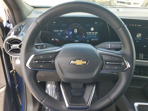 Used 2026 Chevrolet Equinox LT FWD image 19