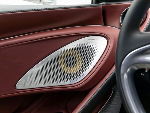 New 2025 McLaren GTS image 28