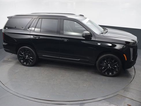 Certified 2026 Cadillac Escalade Platinum Sport w/ LPO, ONYX Package image 49