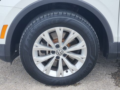 Used 2019 Volkswagen Tiguan S FWD image 10