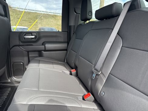 New 2026 GMC Sierra 2500 Pro w/ Convenience Package image 9