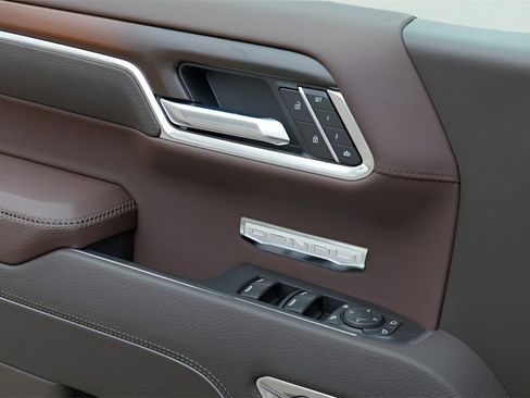 New 2026 GMC Sierra 1500 Denali w/ Denali Reserve Package image 16