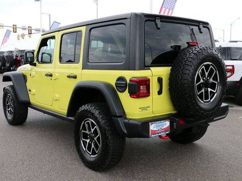 Used 2024 Jeep Wrangler Unlimited Rubicon AWD/4WD image 8