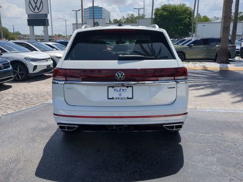 Used 2024 Volkswagen Atlas SEL Premium R-Line AWD/4WD image 5