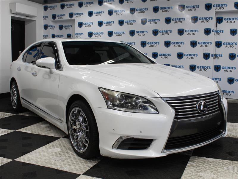 Used 2013 Lexus LS 460 AWD w/ Comfort Pkg image 5