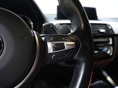 Used 2018 BMW M240i Coupe image 34