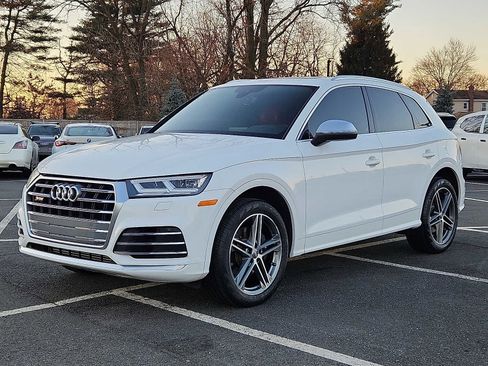 Used 2020 Audi SQ5 Premium Plus w/ Premium Plus Package image 3