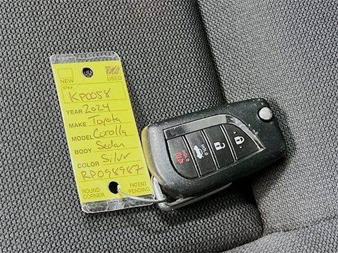 Used 2024 Toyota Corolla LE image 13