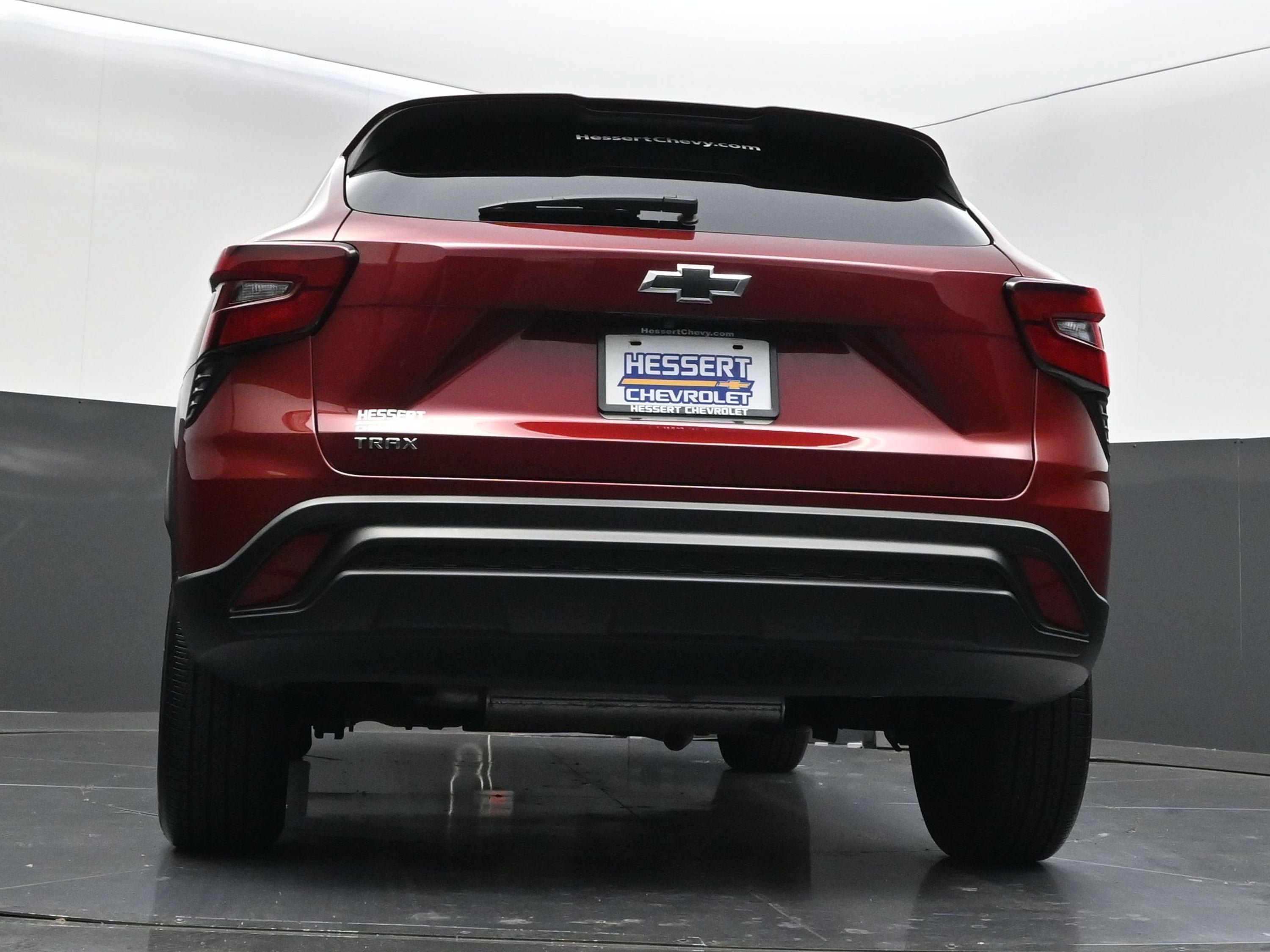 Certified 2024 Chevrolet Trax LS FWD image 38