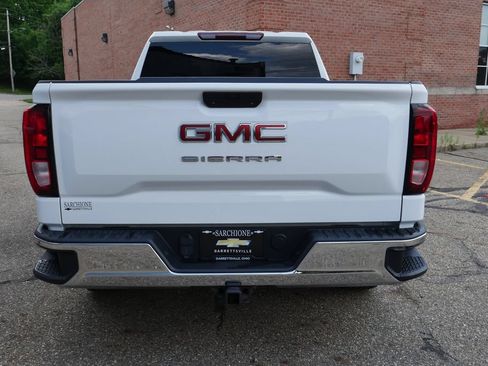 Used 2021 GMC Sierra 1500 4x4 Crew Cab w/ Sierra Value Package image 8