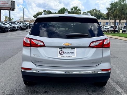 Used 2019 Chevrolet Equinox Premier FWD image 5